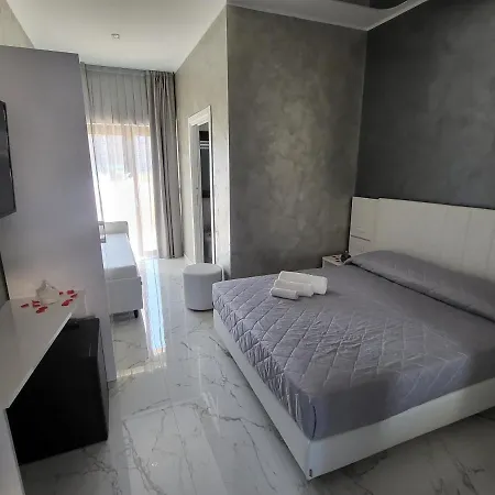 Luxury & Bed and breakfast 4*